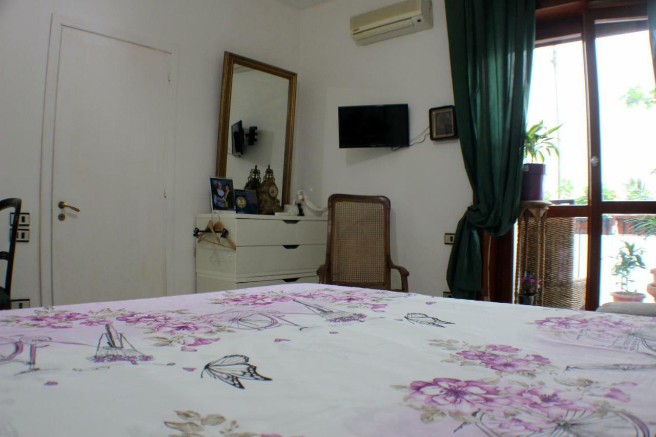 B&B Lili ซาแลร์โน ภายนอก รูปภาพ
